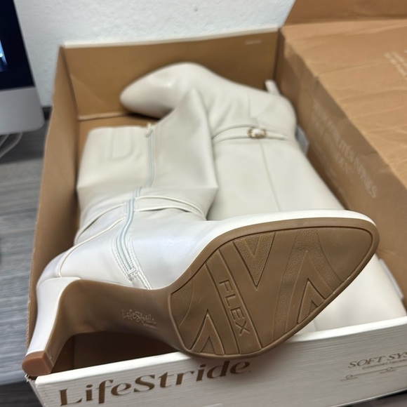 LifeStride Guild Tall Knee High Boot - Picture 4 of 8